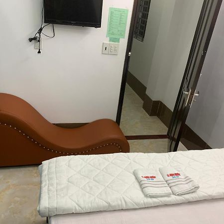 โรงแรมฮั่นฟาด 9 - Hostel Hanh Phat 9 カントー エクステリア 写真